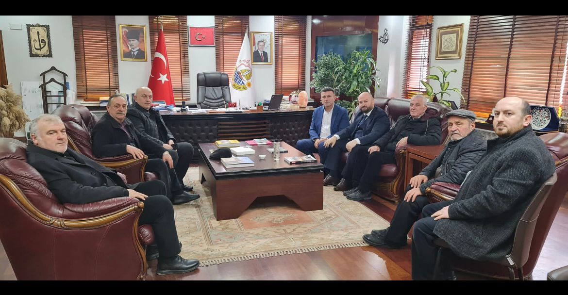 Abdullah Şirin, ilk ziyaretini Sapanca'da Belediye Başkanı Özen'e yaptı