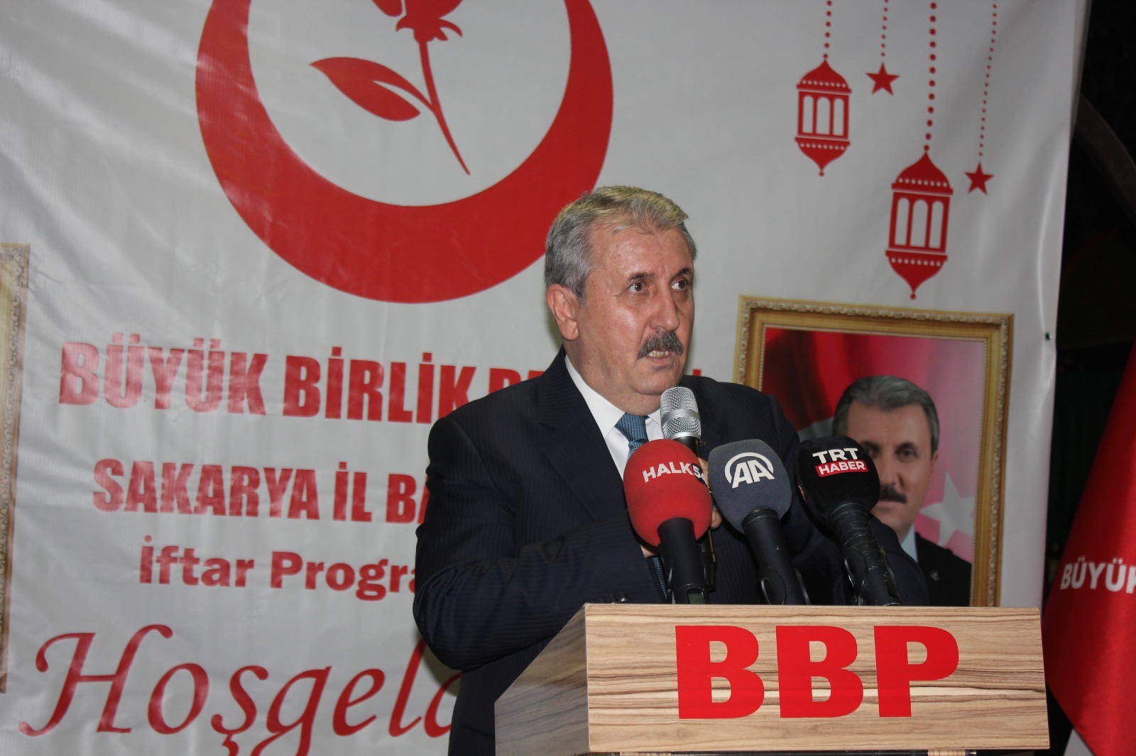 Mustafa Destici: Yalanlar üstüne siyaset yapılamaz!
