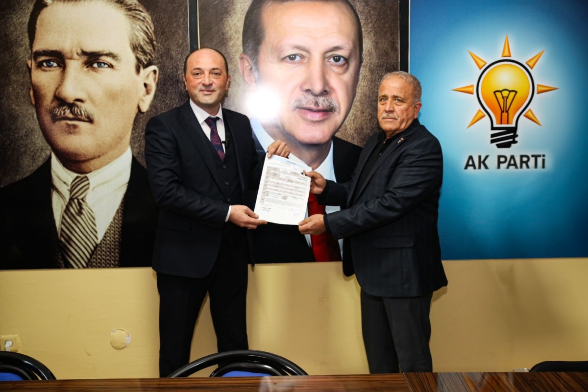 Selçuk Yıldız, AK Parti Geyve belediye başkanlığı aday adaylığına başvurdu