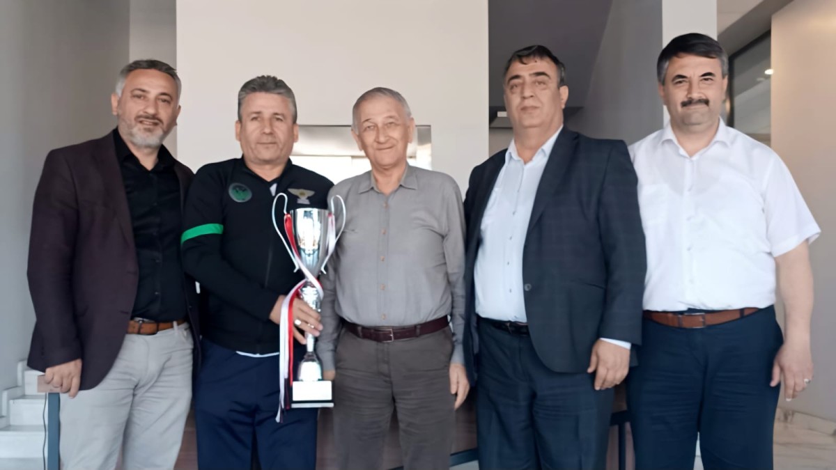 Sakarya Bedensel Engelliler Spor Kulübü, Süper Lig'e yükselmenin gururunu Kar Metal ile paylaştı